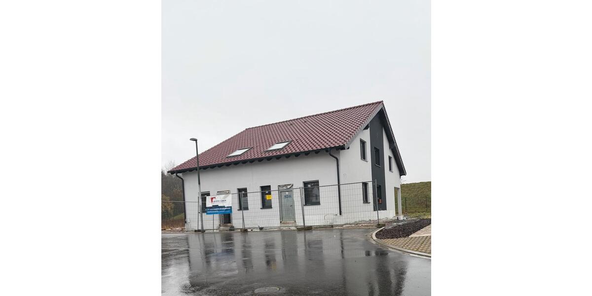 Doppelhaushälfte Lünen - 5 Zimmer, 140 m&sup2;, 1.990&euro; | Angebot:24987610