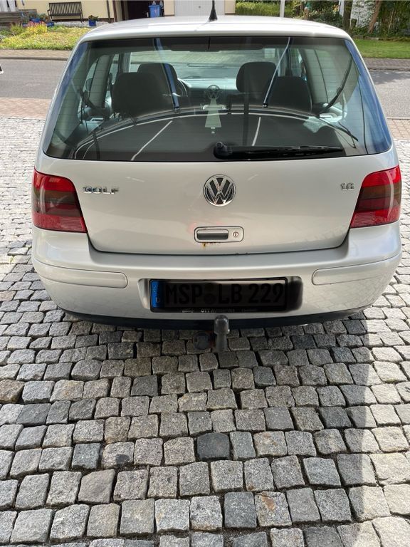 VW Golf 242.000 km 1.500 € Esselbach 97839