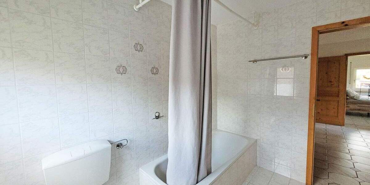 Etagenwohnung Neuenstein Mühlbach - 3 Zimmer, 93 m&sup2;, 600&euro; | Angebot:26410949