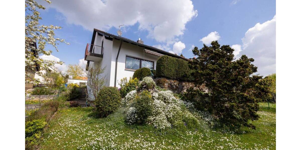Einfamilienhaus Fürth Burgfarrnbach - 6 Zimmer, 168 m&sup2;, 699.000&euro; | Angebot:26320379