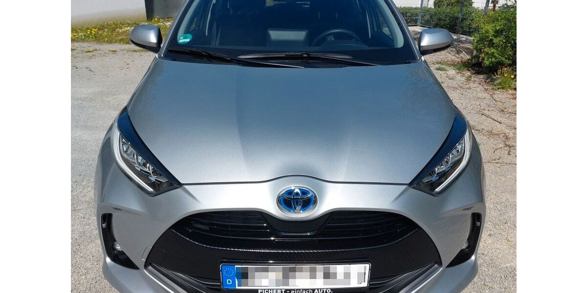 Toyota Yaris 5.100 km 20.950 &euro; Köfering 93096