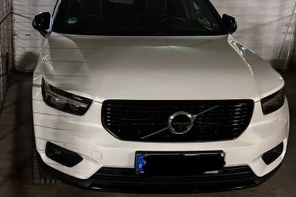 Volvo XC40 80.000 km 28.900 &euro; Solingen 42651
