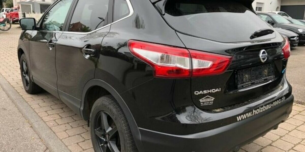 Nissan Qashqai 1.6 dCi Tekna 132.000 km 7.500 &euro; Neckarsulm 74172