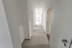 Erstbezug Moderne 4-Zi-Souterrain-Whg WFL 94,5 m² Energiesparhaus QNG Terrasse ab 01.09.2026 zu vermieten! - Etagenwohnung Windischeschenbach | Angebot:27024074
