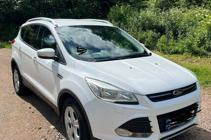 Ford Kuga 139.000 km 6.200 &euro; Holzheim 65558