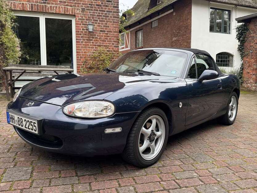 Mazda MX-5 238.000 km 5.900 € Hamburg 21129