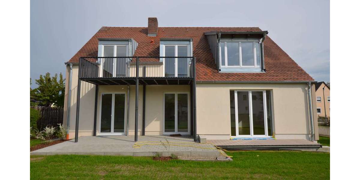 Etagenwohnung Zeitlarn - 4 Zimmer, 109 m&sup2;, 1.210&euro; | Angebot:26087511