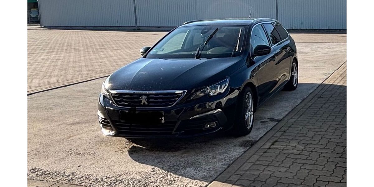 Peugeot 308 144.000 km 10.900 &euro; Hagenow 19230
