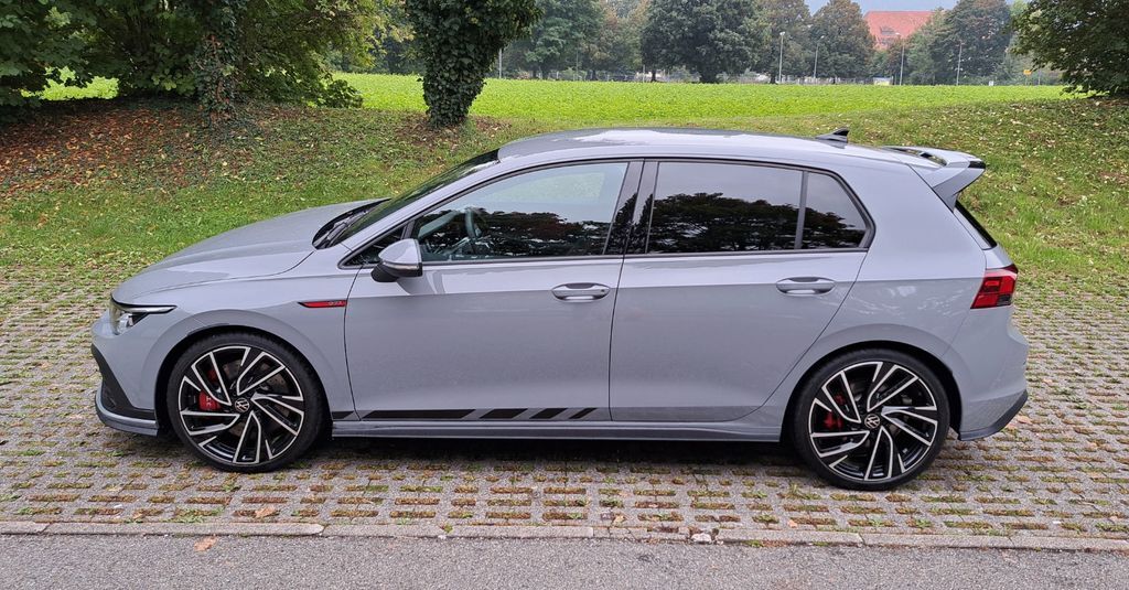 VW Golf 21.200 km 31.850 € Lenningen 73252