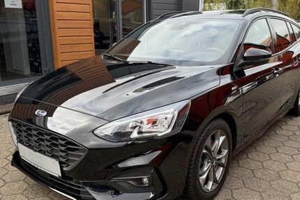 Ford Focus 31.942 km 22.910 € Hamburg 21029