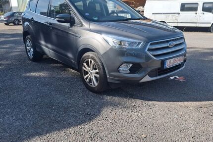 Ford Kuga 93.000 km 7.990 &euro; Baden-Württemberg - Sachsenheim 74343