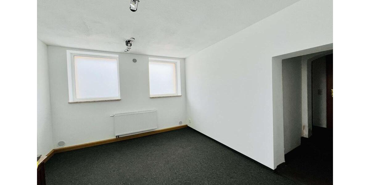 Helle Gewerberäume mit optimaler Raumaufteilung. zimmer