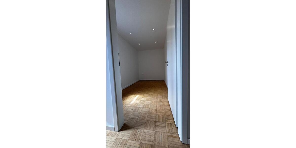 35m² 2 Zimmer, Küche, Bad Wohnung mit Parkett in Much Alefeld zimmer