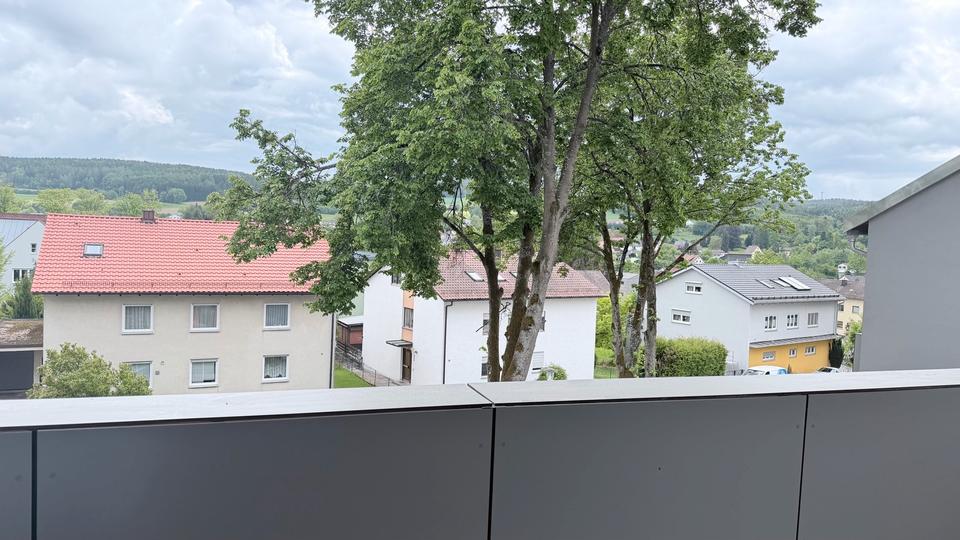 Etagenwohnung Oberviechtach - 3 Zimmer, 64 m&sup2;, 790&euro; | Angebot:26662937