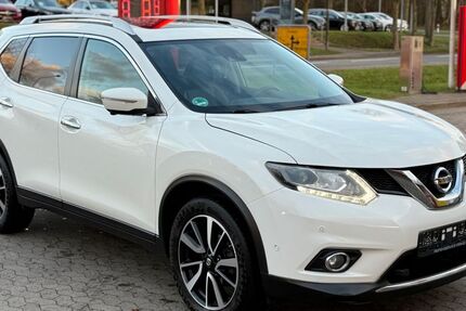Nissan X-Trail 162.538 km 11.990 &euro; Buxtehude 21614