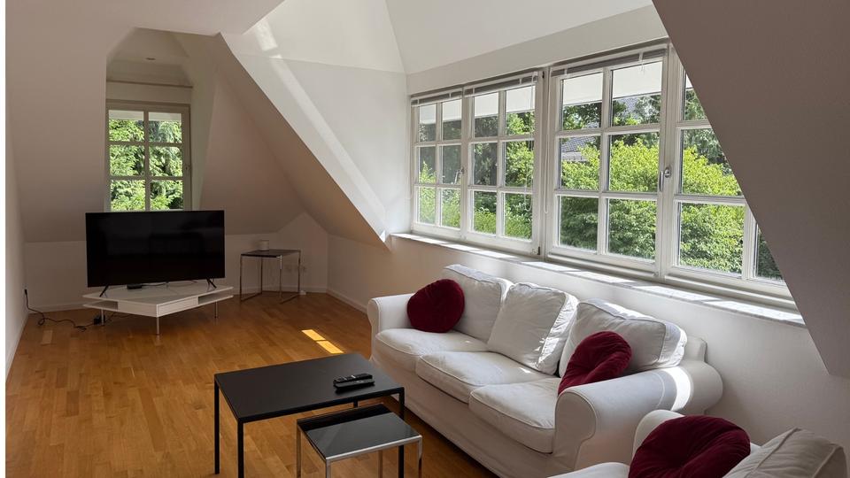 Etagenwohnung Bad Homburg vor der Höhe Gonzenheim - 3 Zimmer, 130 m&sup2;, 2.200&euro; | Angebot:26395142
