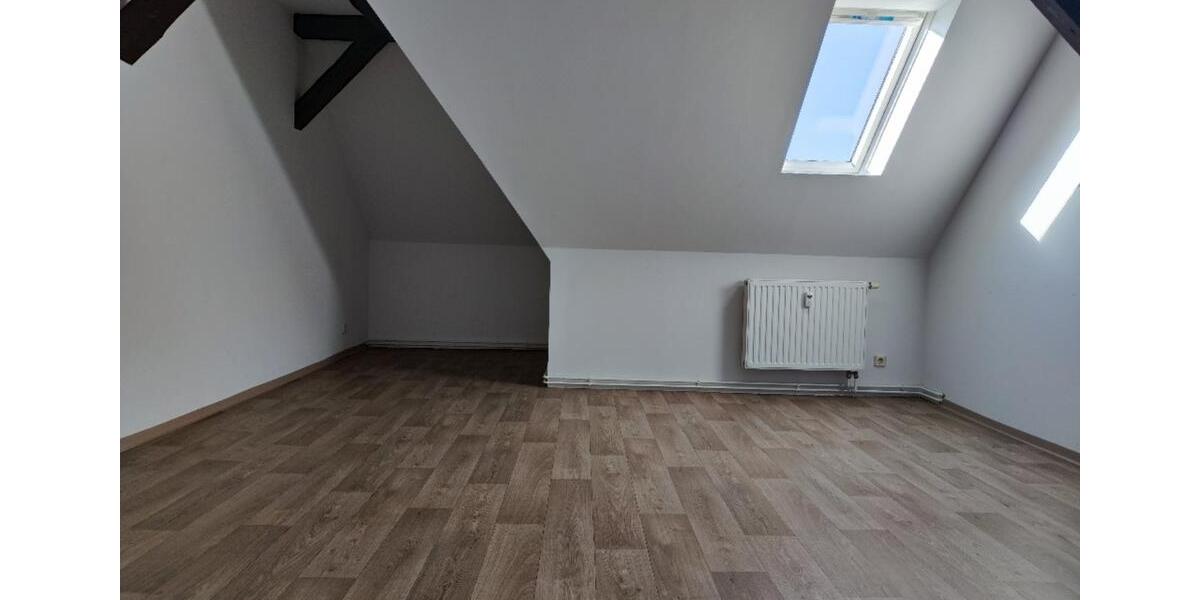 Dachgeschoßwohnung Welzow - 3 Zimmer, 125 m&sup2;, 450&euro; | Angebot:24430370
