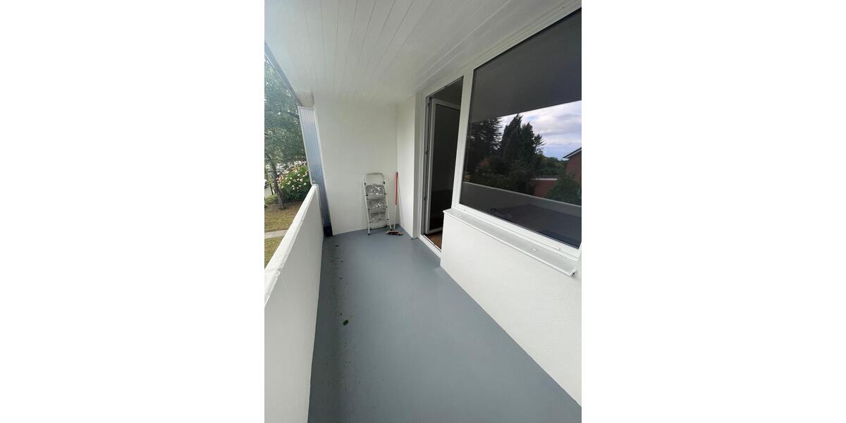 Helle 2.5-Zimmer-Wohnung mit Balkon - frisch saniert 2 zimmer