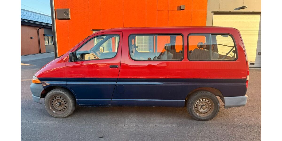 Toyota Hiace 260.000 km 4.799 &euro; Hamburg 20539