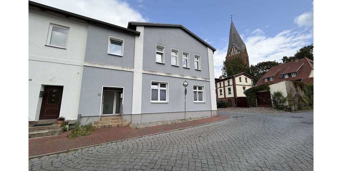 Einfamilienhaus Neubukow - 8 Zimmer, 220 m&sup2;, 350.000&euro; | Angebot:22098865