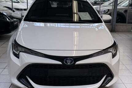 Toyota Corolla 80.000 km 21.999 &euro; Berlin 10365