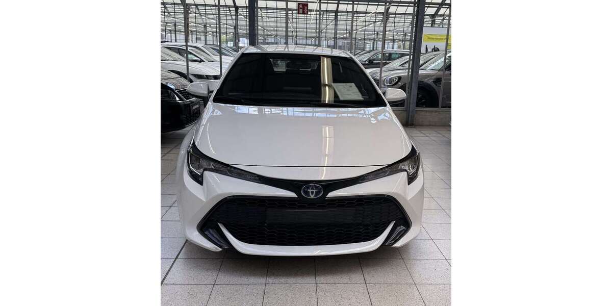 Toyota Corolla 80.000 km 21.999 &euro; Berlin 10365