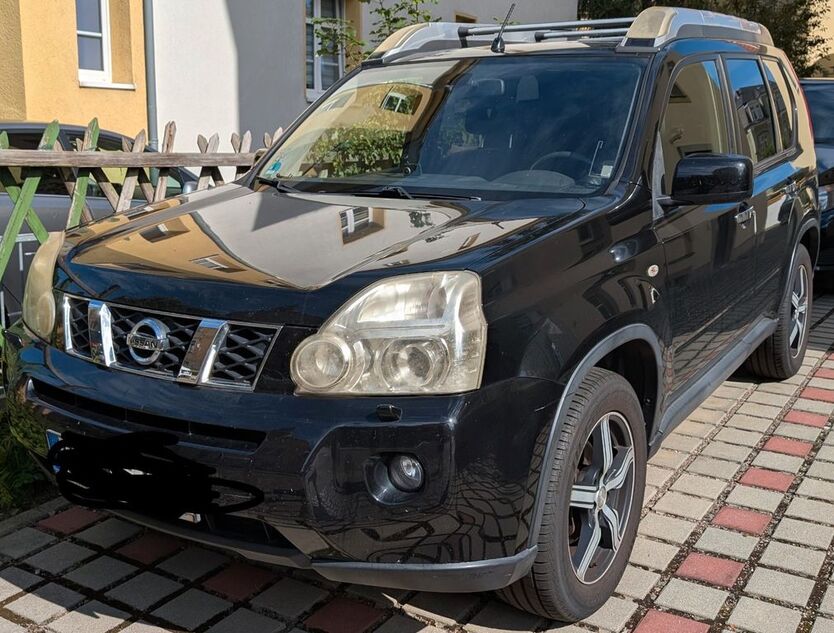 Nissan X-Trail 230.000 km 6.499 € Dresden 01159