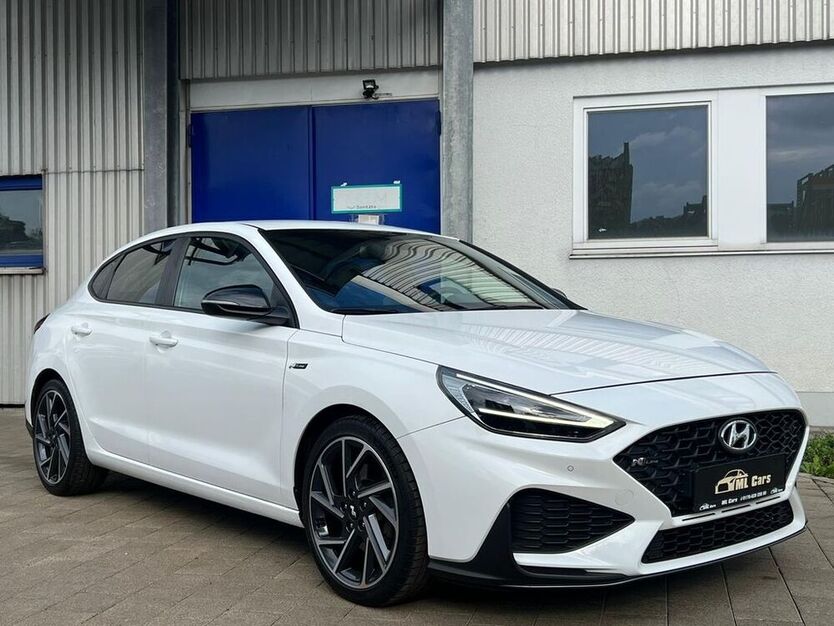 i30