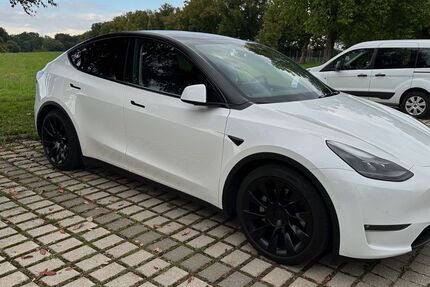 Tesla Model Y 87.500 km 29.500 &euro; Berg 82335