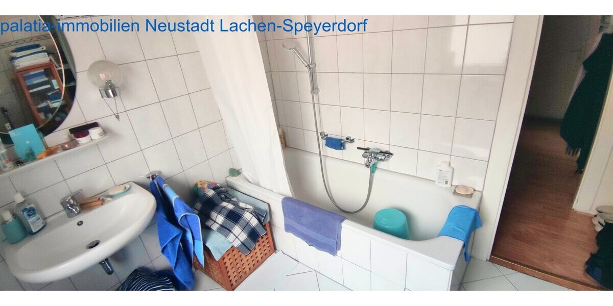 Haus in Hambach in schöner Wohnlage mit Garten - Zweifamilienhaus Neustadt Hambach | Angebot:27083849