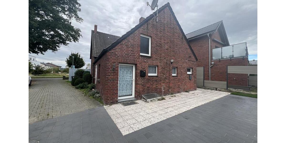 Einfamilienhaus Bocholt - 4 Zimmer, 140 m&sup2;, 950&euro; | Angebot:24779495