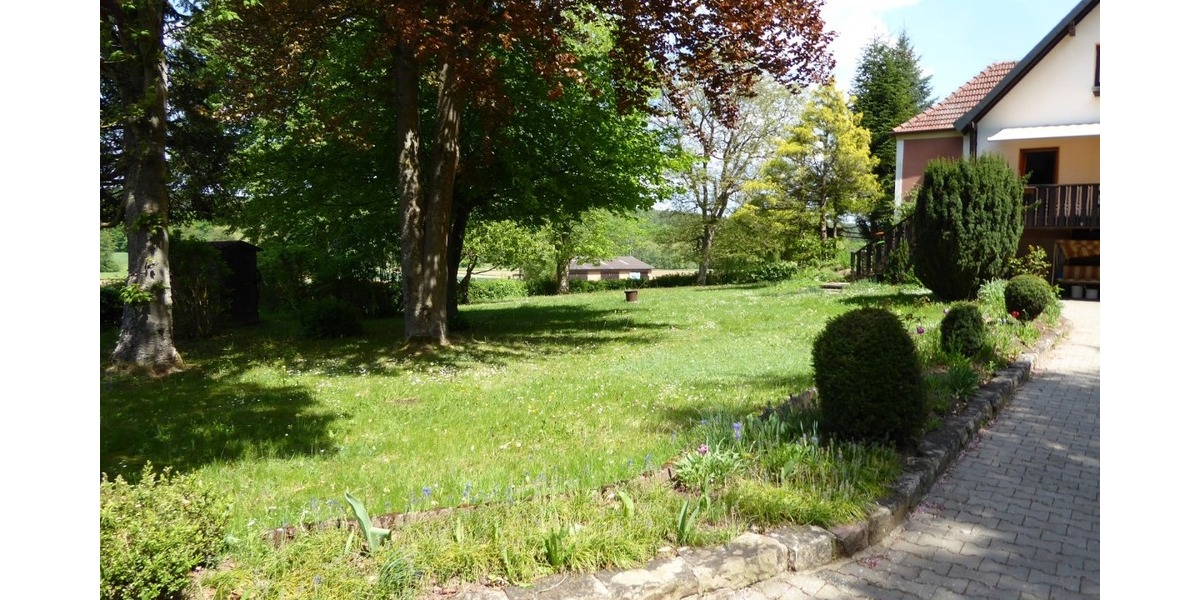 IN GROSSZÜGIGER ALLEINLAGE DIE EIGENEN IDEEN VERWIRKLICHEN!!! - Einfamilienhaus Stegaurach | Angebot:26023620