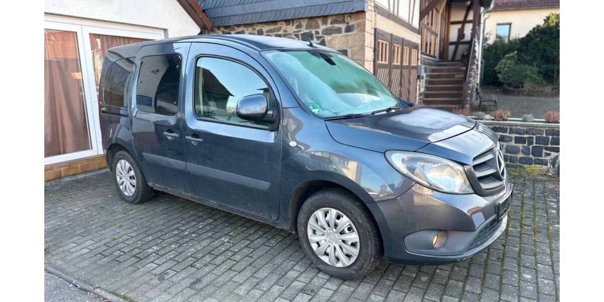 Mercedes-Benz Citan 256.000 km 4.600 &euro; Büdingen 63654