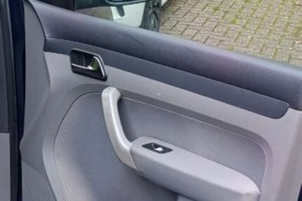 VW Caddy 237.500 km 4.200 &euro; Oldenburg 26129