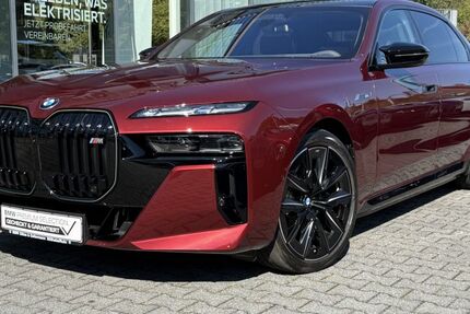 BMW i7 2.277 km 136.790 € Mülheim 45472