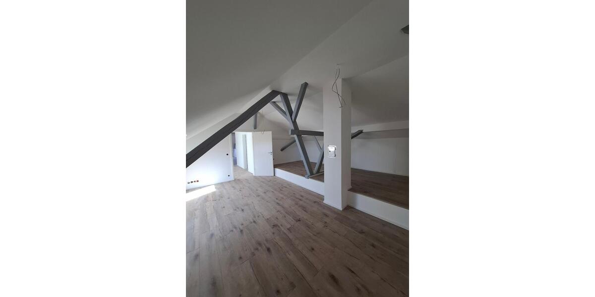 Dachgeschoßwohnung Klingenmünster - 3 Zimmer, 100 m&sup2;, 800&euro; | Angebot:25873823