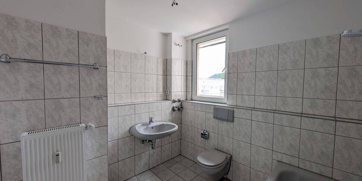 Etagenwohnung Jena Nord - 2 Zimmer, 62 m&sup2;, 620&euro; | Angebot:26863328