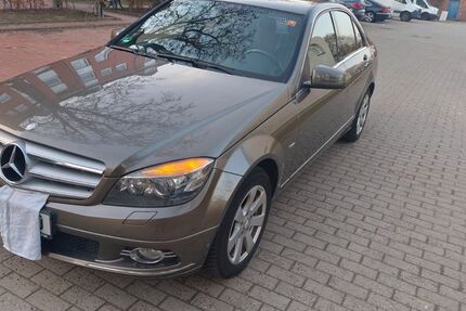 Mercedes-Benz C 250 197.683 km 5.900 &euro; Hannover 30657