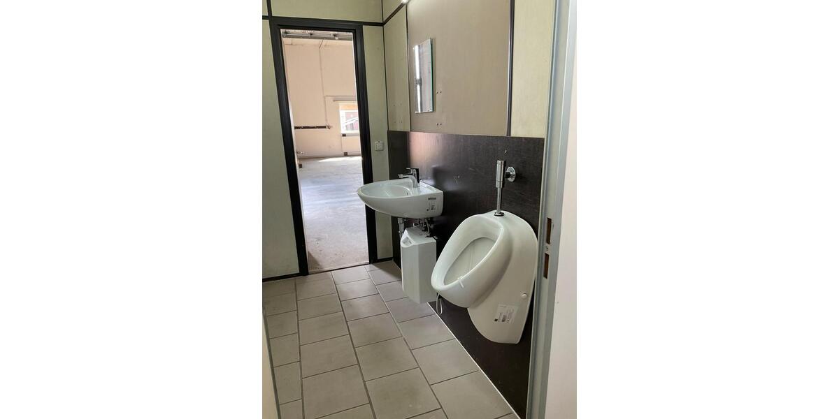 Gewerbeobjekt Ergolding - 2.200&euro; | Angebot:26244463