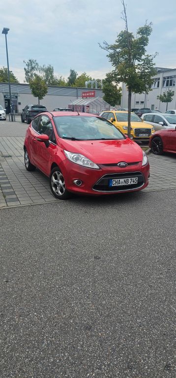 Ford Fiesta 112.000 km 2.500 € Regensburg 93055