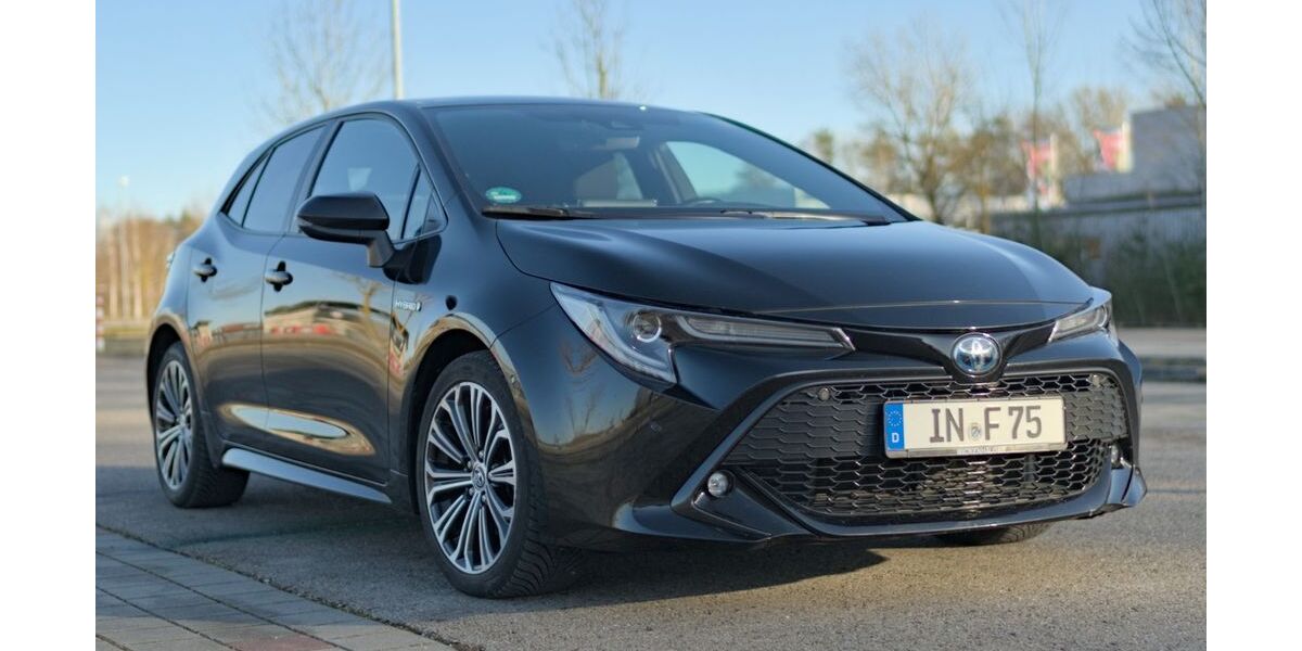 Toyota Corolla 61.700 km 18.700 &euro; Ingolstadt 85053