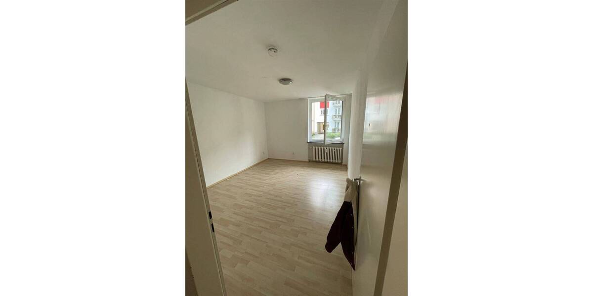 Etagenwohnung Kassel Mitte - 1 Zimmer, 32 m&sup2;, 300&euro; | Angebot:26874990