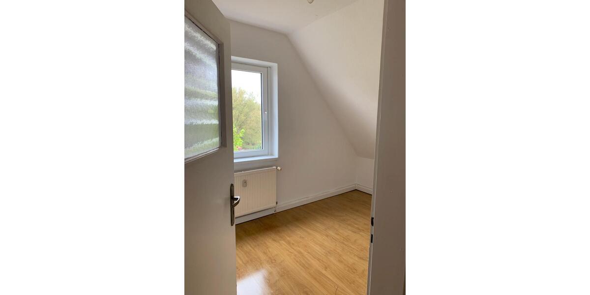 Dachgeschoßwohnung Letschin - 2 Zimmer, 29 m&sup2;, 310&euro; | Angebot:26297566