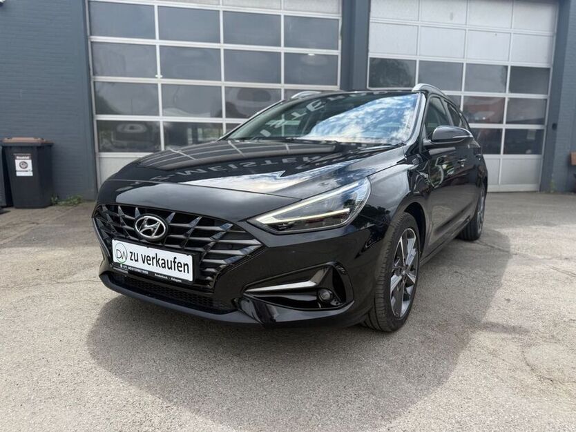 i30