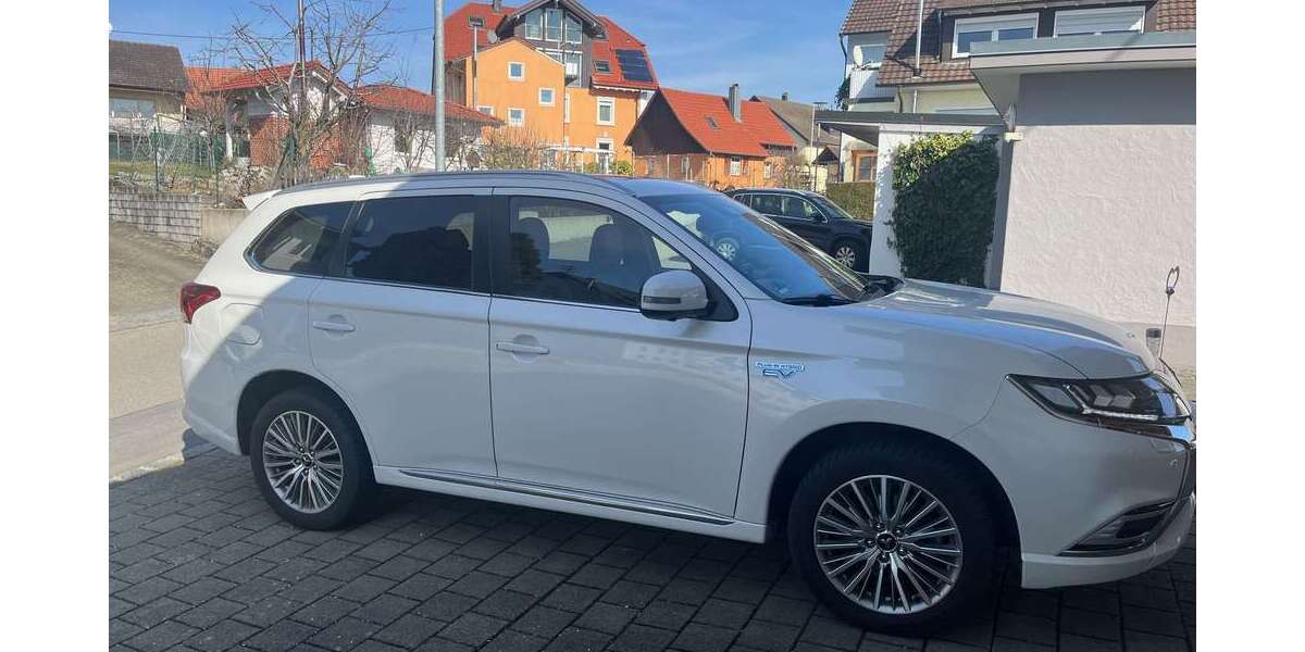 Mitsubishi Outlander 85.000 km 20.280 &euro; Hilzingen 78247