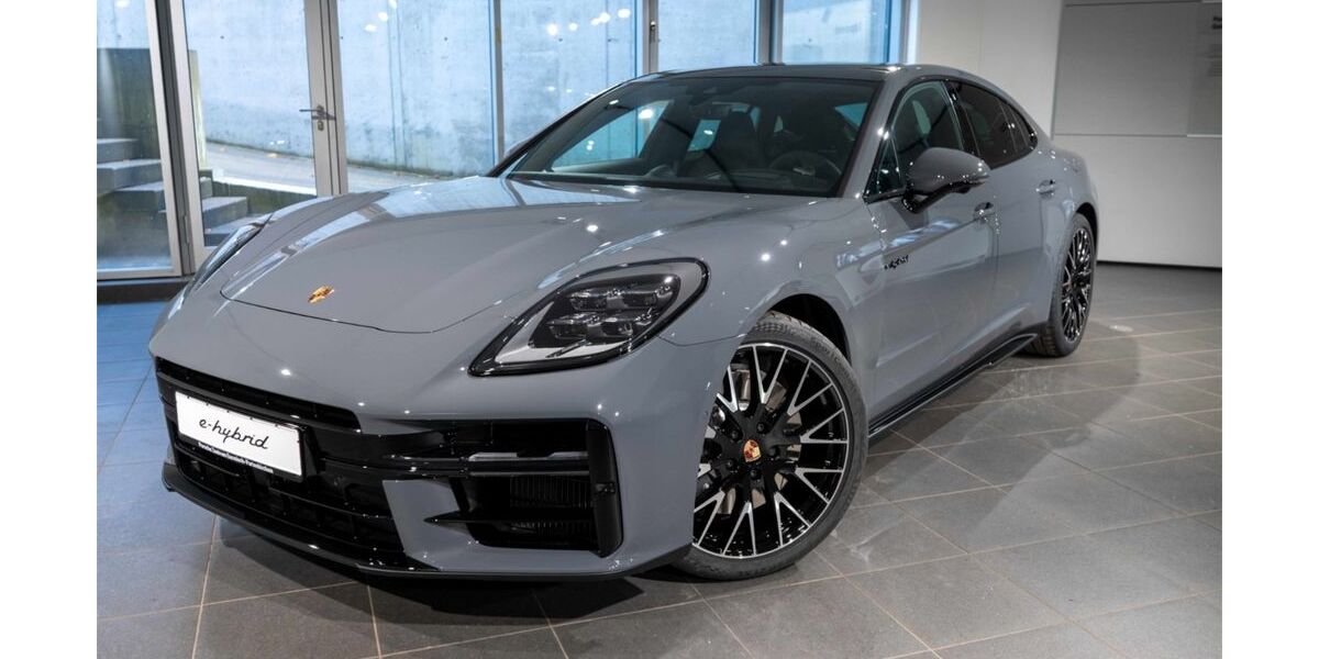 Porsche Panamera 9.000 km 129.790 &euro; Grainau 82491