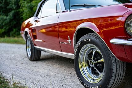 Ford Mustang 99.999 km 53.400 &euro; Stockdorf 82131