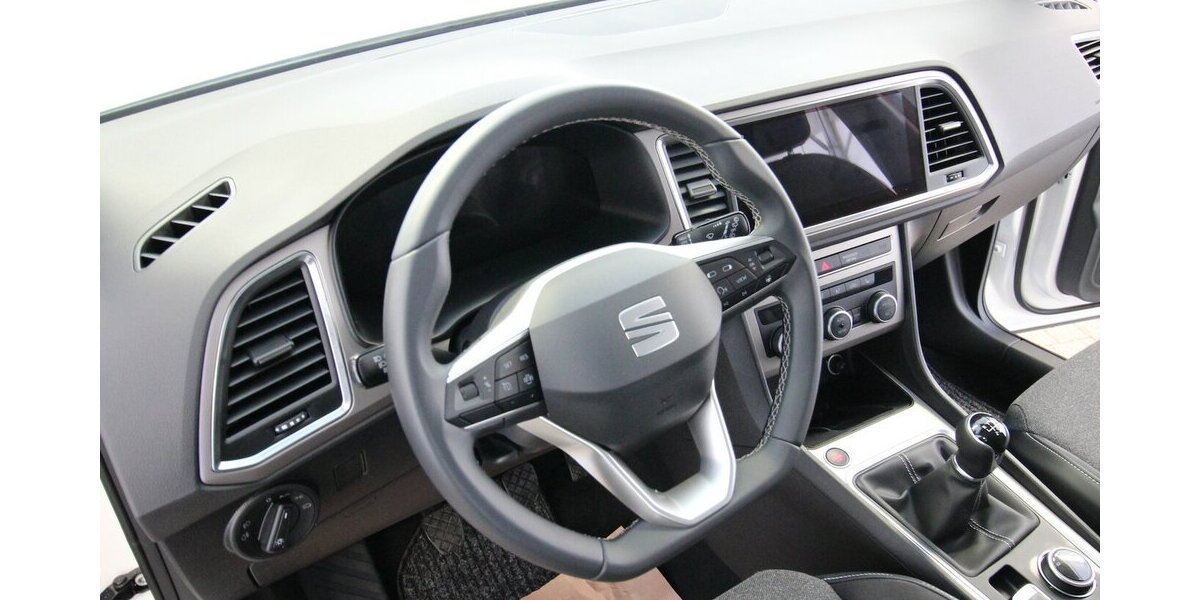 Seat Ateca 1.5 TSI Xperience NAVI+LED+KAMERA+WINTER 25.928 km 25.500 &euro; Hagenow 19230