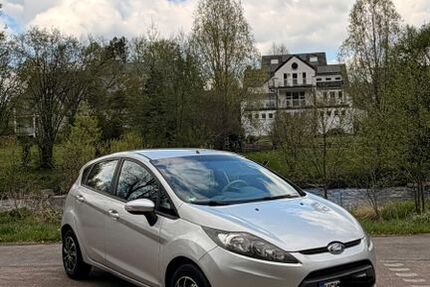 Ford Fiesta 265.344 km 1.950 &euro; Meschede 59872
