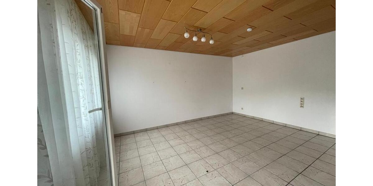Erdgeschoßwohnung Reutlingen Reutlingen (Kernstadt) - 3 Zimmer, 75 m&sup2;, 900&euro; | Angebot:24801977